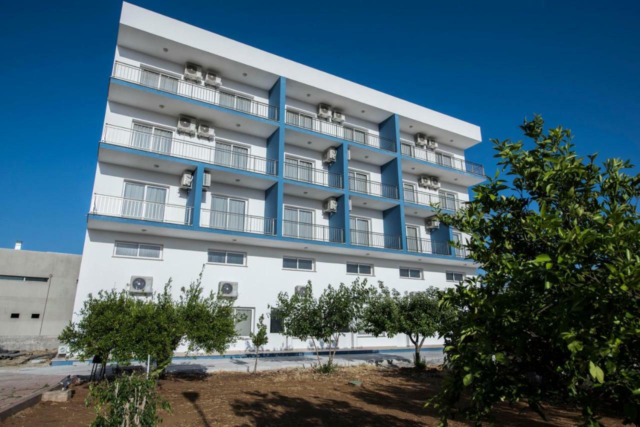 Deniz Airport Suites Никосия Экстерьер фото